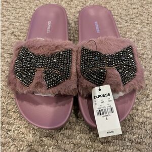 NWOT EXPRESS faux fur embellished bow slip on slides